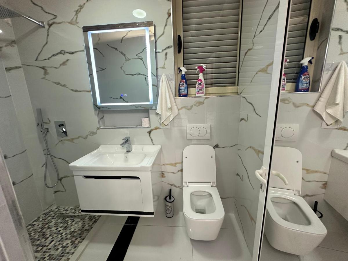 Esto'S Apartament Near Tirana Airport 1 - Self Checkin -Netflix - Free Parking Valias Exterior foto